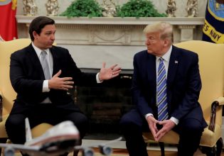 ΗΠΑ: Ο Τραμπ θα αποδώσει σε νοθεία τυχόν ήττα του στις προκριματικές, λέει ο ΝτεΣάντις