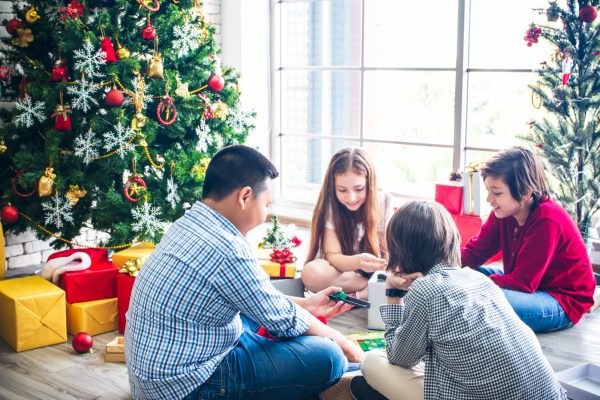 Οικογενειακά Χριστούγεννα: Παιχνίδια για μικρούς και μεγάλους