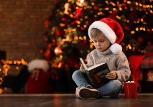 Χριστούγεννα: Πώς γιορτάζονται ανά τον κόσμο; – Τα παράξενα έθιμα, τα ξωτικά και οι… χαλασμένες πατάτες