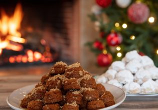 Μελομακάρονα και κουραμπιέδες εύκολα και πεντανόστιμα