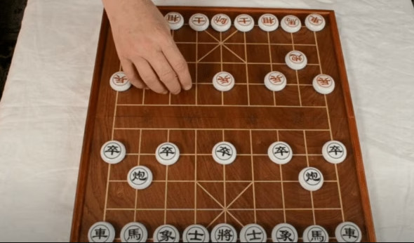 Κίνα: Αφαίρεσαν τον τίτλο από πρωταθλητή σκακιού γιατί… «αφόδευσε σε μπανιέρα»