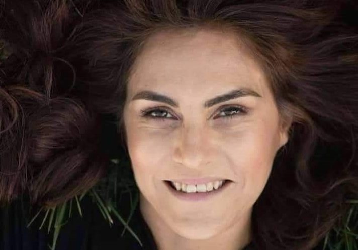 Θεσσαλονίκη: Πάνω από 50 δαγκωματιές σε όλο της το σώμα είχε η 50χρονη από τα σκυλιά – Τι είπε στην απολογία του ο ιδιοκτήτης