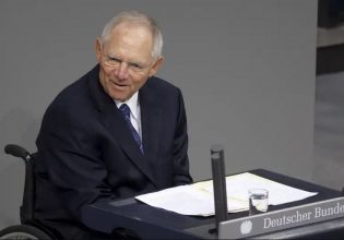 Γερμανοί πολιτικοί τιμούν τη μνήμη του Βόλφγκανγκ Σόιμπλε