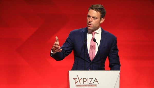 Κασσελάκης για ροζ σημαία: Δεν περιμένω από τον κ. Γεραπετρίτη να υποκλιθεί μπροστά στην τέχνη