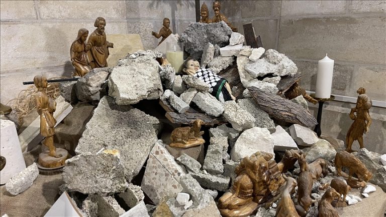 Ο Ιησούς γεννήθηκε πρόσφυγας και κατατρεγμένος