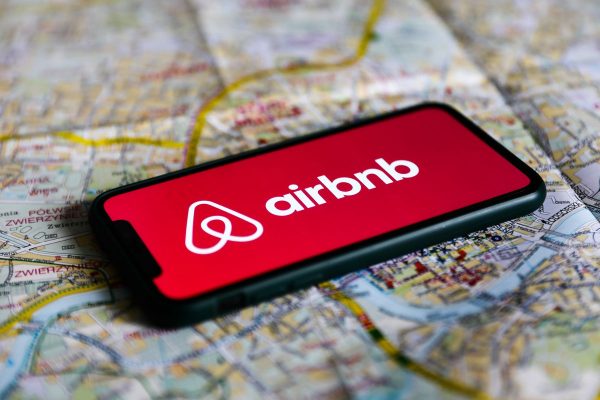 Οι τρεις ανατροπές στα Airbnb – Οι αλλαγές στη φορολογία το 2024