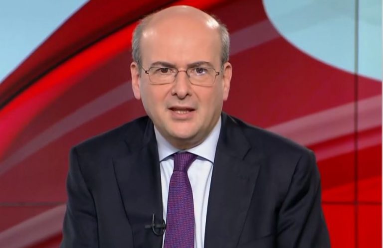 Χατζηδάκης: «Υπάρχουν περιθώρια βελτίωσης στο φορολογικό των ελεύθερων επαγγελματιών»