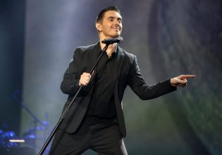 Ο Μιχάλης Χατζηγιάννης συναντά τον Στέφανο Κορκολή στο VOX