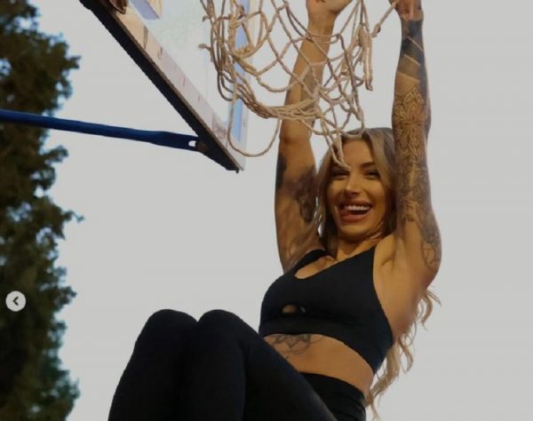 Η Μπέριλ και ένα κάρφωμα που θα ζήλευε και ο ΜακΚίσικ (pics)