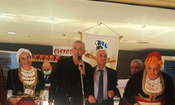 Ο Γιάννης Μώραλης στην ετήσια εκδήλωση της Αδελφότητας Κρητών Πειραιά «Η Ομόνοια»