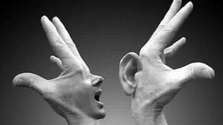 Ο εισαγγελέας χτυπά την πόρτα των φοιτητών, η εξαθλίωση των αγροτών, στου Μαξίμου την πόρτα όσο θες βρόντα