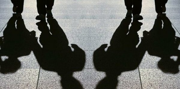 Αγία Παρασκευή: Κρύβονται οικογενειακώς δράστες και γονείς που αναζητούνται για τον βασανισμό του 14χρονου