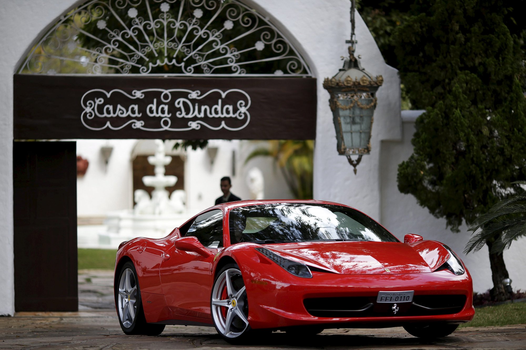 Γιατί η Porsche δεν θα γίνει ποτέ… Ferrari – Το άπιαστο όνειρο των supercars