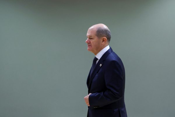 Στα βράχια η οικονομία της Γερμανίας – Μπορεί να αλλάξει την πορεία της ο Όλαφ Σολτς;