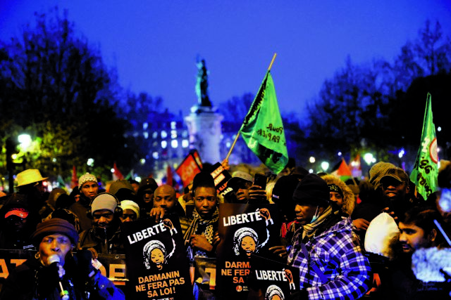 Μεταναστευτικό: Η κανονικοποίηση των ιδεών της Ακροδεξιάς