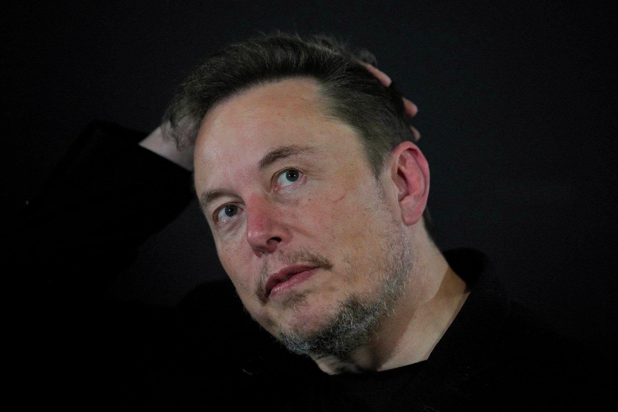 Έλον Μασκ: Παίρνει ναρκωτικά, ανησυχούν στελέχη σε Tesla και SpaceX