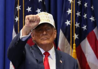 Χωρίς τη στολή του Iron Man στο Νιου Χαμσάϊρ ο Τραμπ – Τι αποκαλύπτουν οι δημοσκοπήσεις