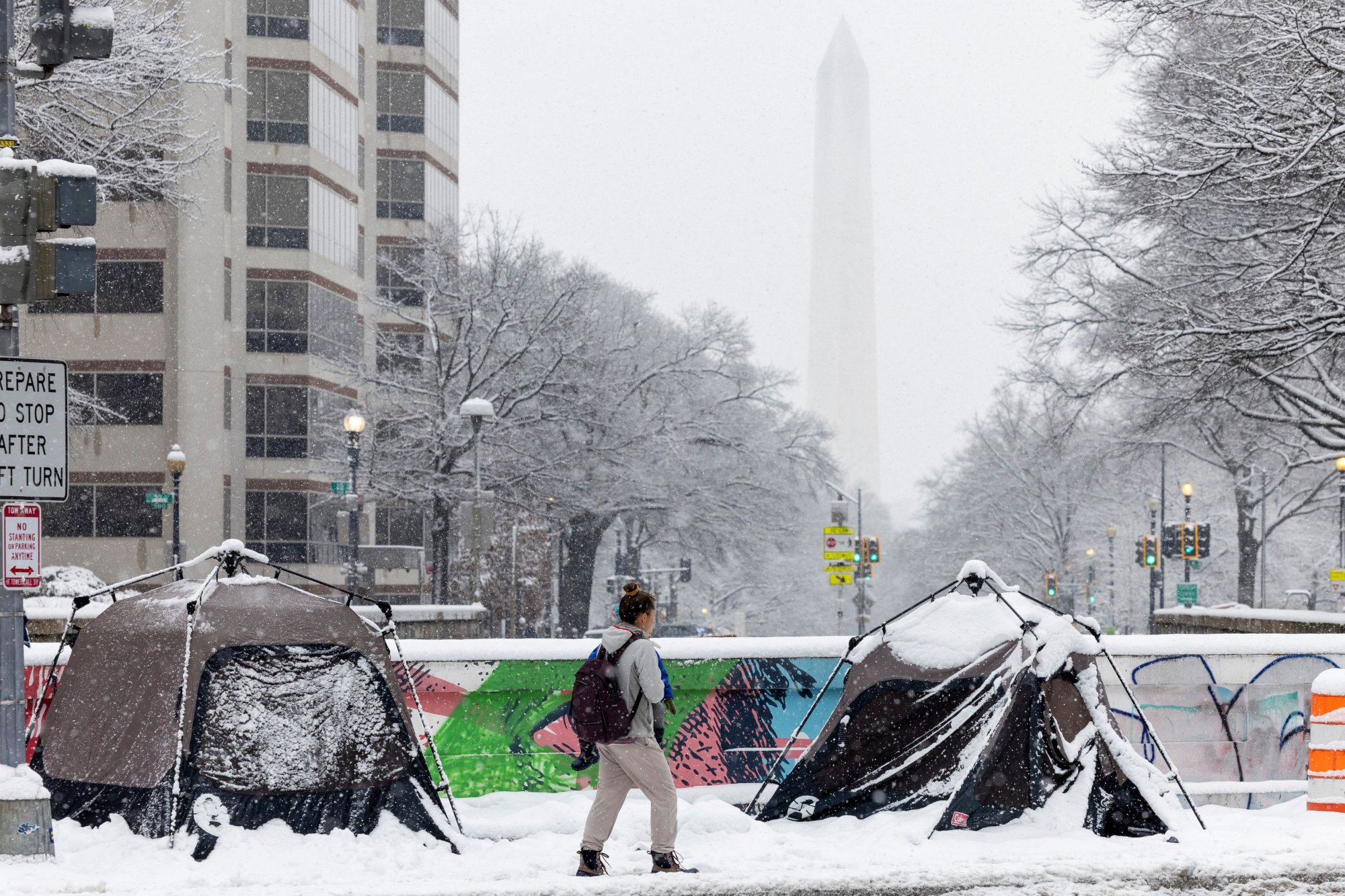 ΗΠΑ: Τουλάχιστον 50 νεκροί στις ΗΠΑ από τη σφοδρή κακοκαιρία με χιονοπτώσεις και παγετό