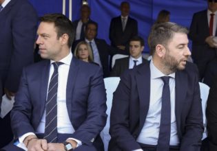 Το ΠΑΣΟΚ απαντάει στον Κασσελάκη για τα περί «εκβιαζόμενου Ανδρουλάκη» – «Είσαι Πολάκης made in USA»