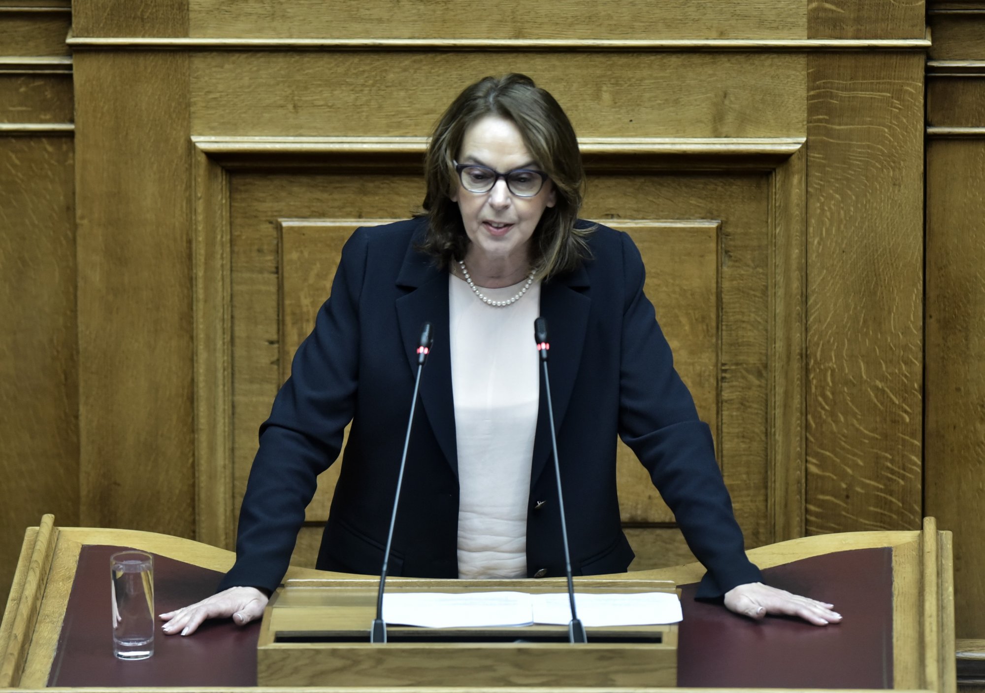 Αποχώρησε η πρώην υφυπουργός Κατερίνα Παπανάτσιου από τον ΣΥΡΙΖΑ - «Εκπαιδευόμενος μάγος ο Κασσελάκης»