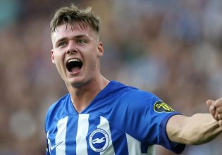 Στο στόχαστρο της Τσέλσι το παιδί – θαύμα της Μπράιτον (vid)