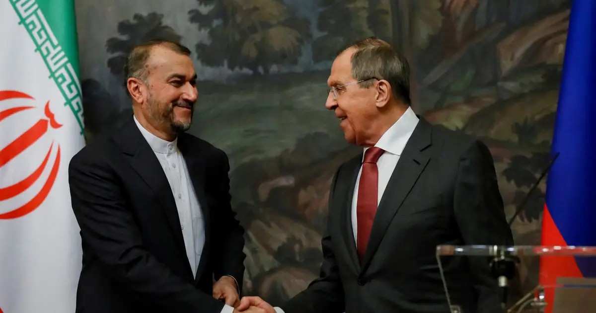 Συμμαχία: Οι ΥΠΕΞ του Ιράν και της Ρωσίας ζητούν την ολοκλήρωση της συμφωνίας στρατηγικής συνεργασίας