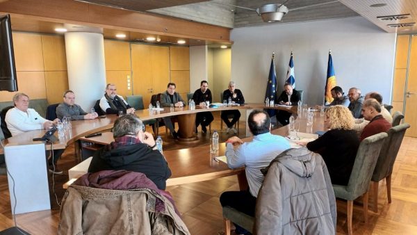 Δήμαρχος Θεσσαλονίκης: «Θα λειτουργήσουμε με ισονομία απέναντι στα καταστήματα εστίασης»