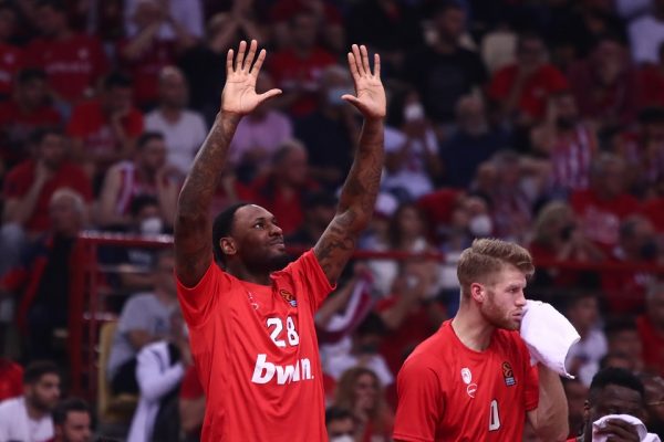 Στο… μυαλό του Μπαρτζώκα – Ο Μπιρτς, ο Μπλακ και η λίστα του Ολυμπιακού