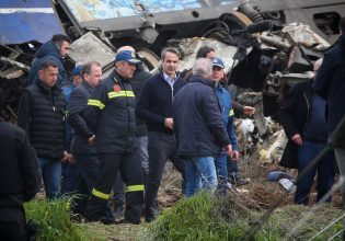 «Παράνομη η μετάταξη του σταθμάρχη» – «Καρφιά» κατά Καραμανλή στην Εξεταστική