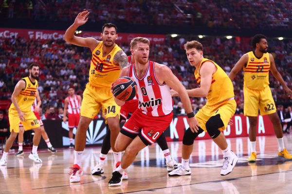 Για την 5η σερί νίκη και τη ρεβάνς στη Βαρκελώνη ο Ολυμπιακός