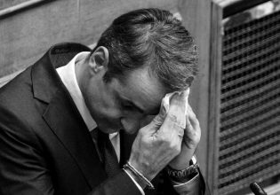 Τα ανθρώπινα δικαιώματα, τα ομόφυλα ζευγάρια και η πραγματική πολιτική δειλία του πρωθυπουργού