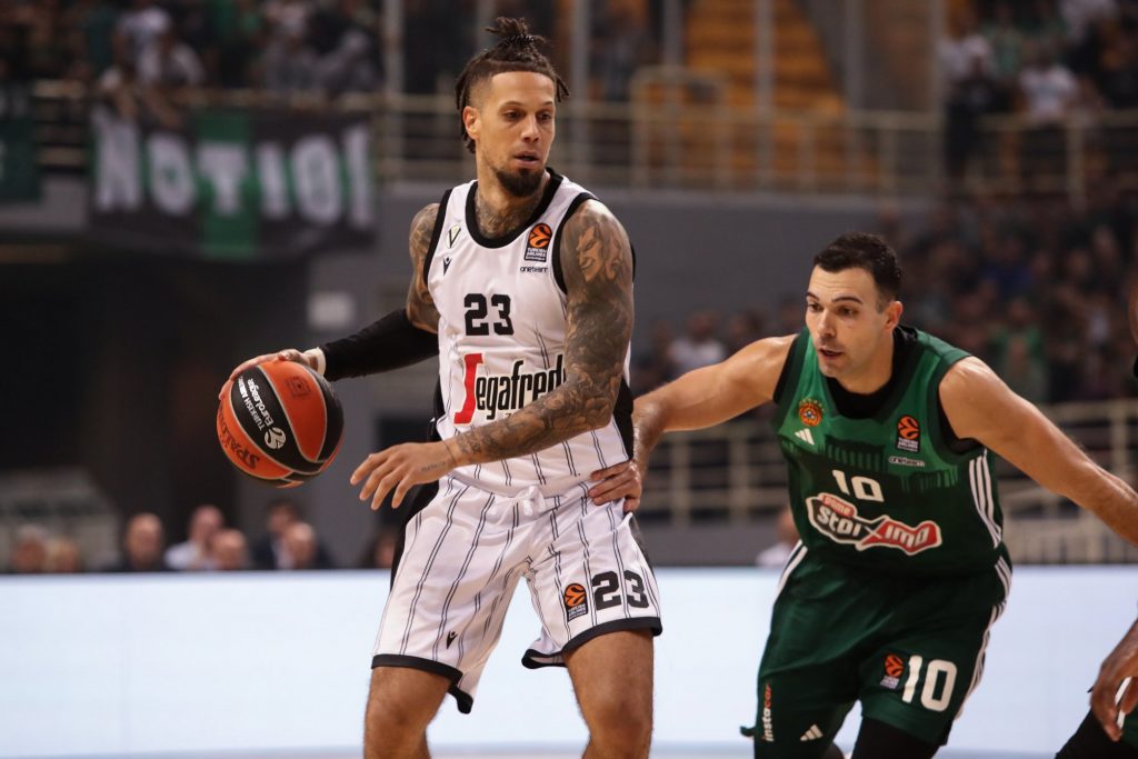 Ανανέωσε με την Βίρτους Μπολόνια μέχρι το 2026 ο Χάκετ (pic)