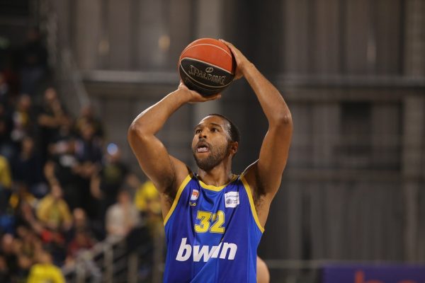 Τόμπσον: «Must win το παιχνίδι με τη Ρίτας»