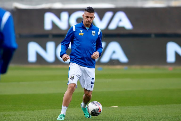 Τι «παίζει» με Καρλίτος και Άρη