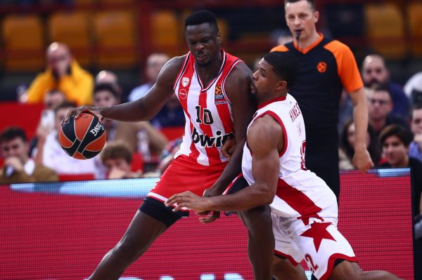 Ολυμπιακός-Αρμάνι Μιλάνο 79-74: Καρδιοχτύπησε, αλλά το πήρε