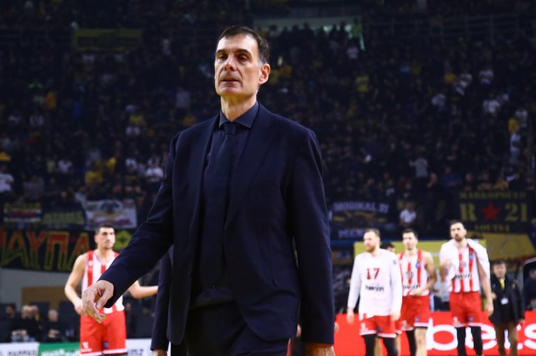 Μπαρτζώκας: «Ο Φαλ είχε οίδημα στο γόνατο και ο Μιλουτίνοφ ήταν άρρωστος»