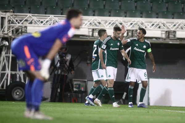 Παναθηναϊκός-Παναιτωλικός 2-1: Σπόραρ και… Περράκης έκριναν το ματς