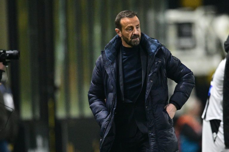 Έχει πάρει τον… αέρα του Λουτσέσκου ο Μάντζιος