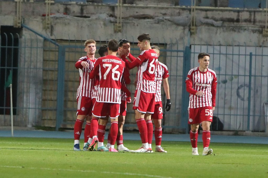 Ο τραγικός αγωνιστικός χώρος στο Τηλυκράτης – Ολυμπιακός Β’ και το πέναλτι που δεν δόθηκε στον Κωστούλα (vid)