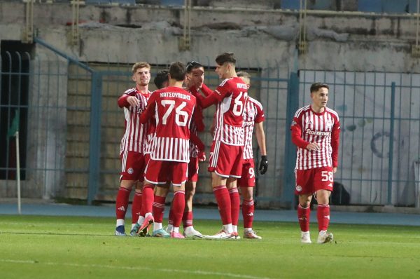 Ο τραγικός αγωνιστικός χώρος στο Τηλυκράτης – Ολυμπιακός Β’ και το πέναλτι που δεν δόθηκε στον Κωστούλα (vid)