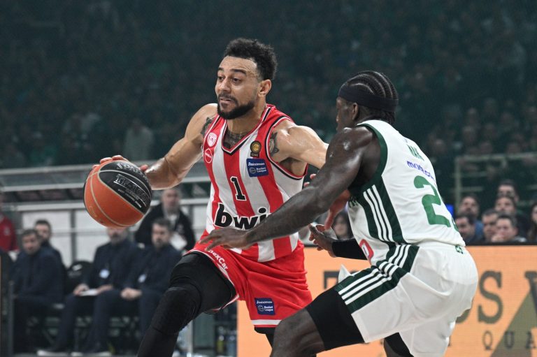 Παναθηναϊκός – Ολυμπιακός 85-80: Άγγιξε μια τεράστια ανατροπή, αλλά οι Πράσινοι πήραν τη νίκη
