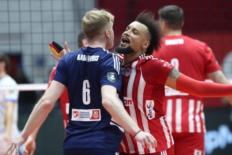 Ολυμπιακός – Αρκάς 3-2: «Ατσάλινος» και βήμα πρόκρισης για τα ημιτελικά του CEV Cup