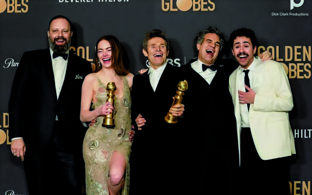 Γέλια αντί κλάματα