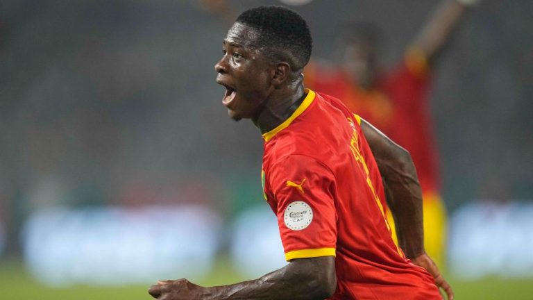 Ο Αγκιμπού Καμαρά σκόραρε και βγήκε MVP στο ματς Γουινέα-Ζάμπια (vid)