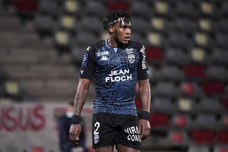 Παναθηναϊκός: Σε πρώτο πλάνο ο Γκραβιγιόν για το κέντρο της άμυνας