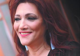 Ελένη Βιτάλη: «Κάποιες κοπέλες των πανελ γιατί πήγαν σχολείο, για να κάνουν τις γλάστρες;»