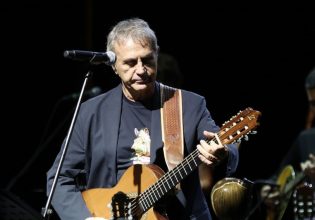 Γιώργος Νταλάρας για Σάκη Ρουβά: «Ούτε καν ξέρω αν έχει καταλάβει τι λέει το Άξιον Εστί»