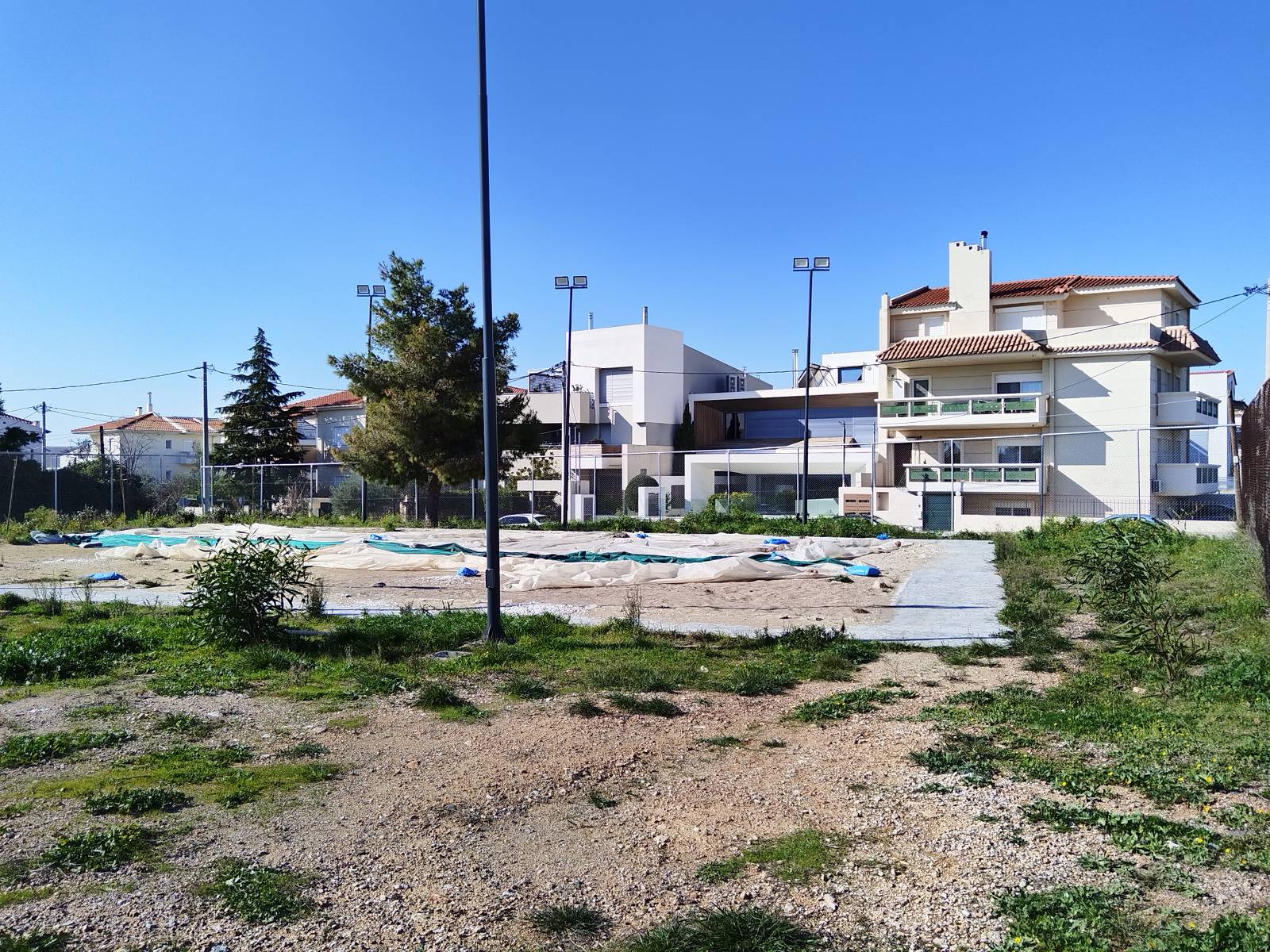 Για λυπηρή εικόνα των αθλητικών εγκαταστάσεων έκανε λόγο ο δήμαρχος Παλλήνης