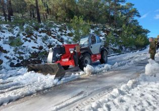 Σέρρες: Εκχιονιστικό μηχάνημα συγκρούστηκε με νταλίκα