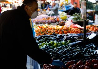Στο πλευρό των ανθρώπων των λαϊκών αγορών ο Απόστολος Τζιτζικώστας